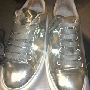 Alexander Mcqueen “Magic Mirror” size 11.5